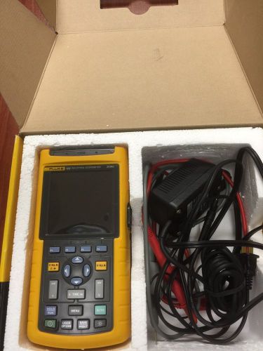 FLUKE Industrial ScopeMeter 123