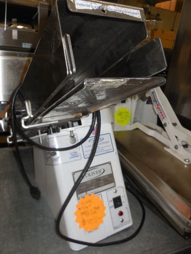 USED OLIVER #702-N BAGEL SLICER, 115V.