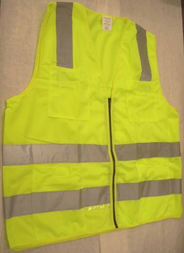 Hi-Vis SVY110 Polyester Safety Vest Class II Compliant Zipper 4 Pockets Size XL