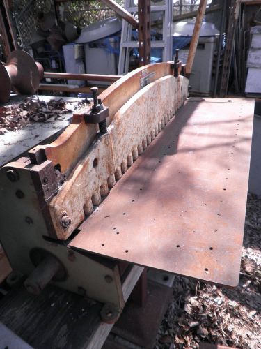 DIACRO 36 INCH SHEET METAL SHEAR 16 GA. NICE HVAC TINSMITH  N/ PEXTO NIAGARE