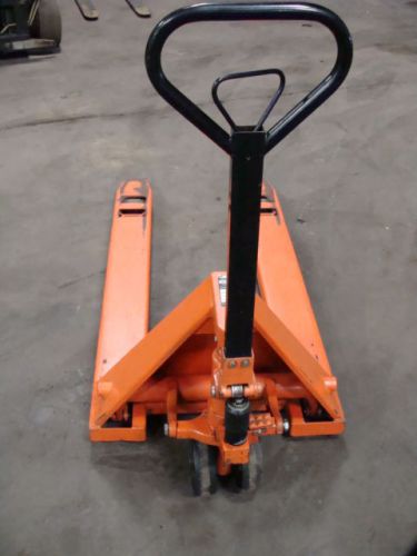 PALLET JACKS