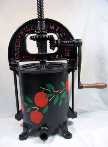 ENTERPRISE 8 QT SAUSAGE STUFFER  FRUIT &amp; LARD PRESS APPLE DECOR