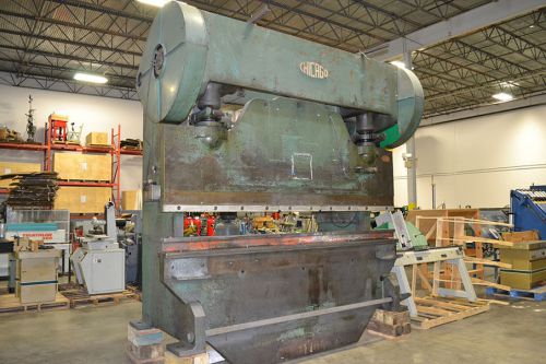 Chicago 608-D SP 400 Ton x 126? Press Brake