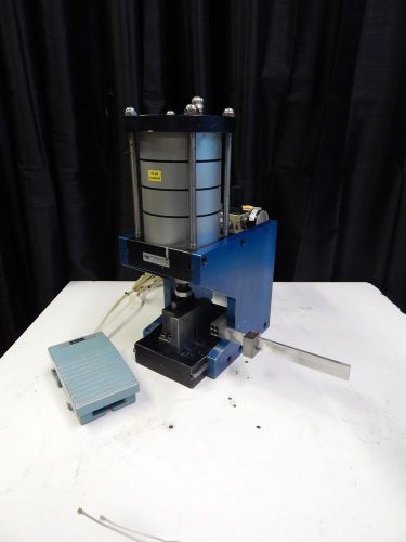 Fabco-Air 5+ Ton Cap. Pneumatic Press F72-AX1/2-10-C W/Wire Cut 2 Length Tool !