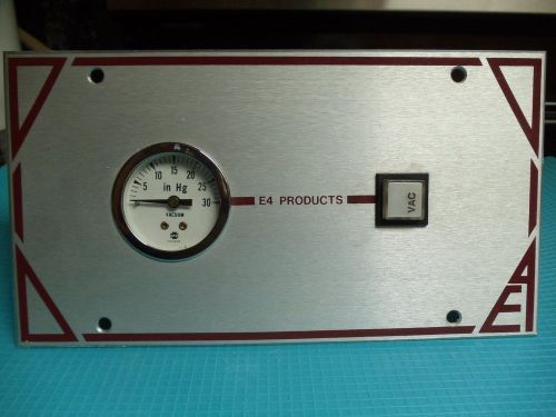 Vacuum gauge for dental vacuum