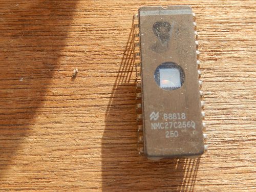 1 psc NMC27C256Q-250  Vintage EPROM IC CHIP  Cf3-16