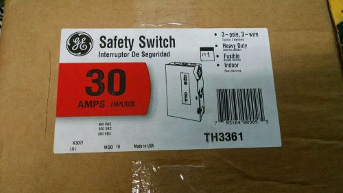 New in box GE DISCONNECT  TH3361 30A 600V 3 POLE FUSED  *NIB*