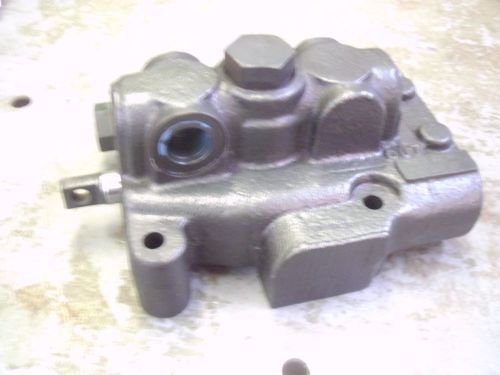 VICKERS HYDRAUIC VALVE 744325 NEW #58788