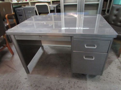 Single Pedestal Tanker Desk in Brushed Steel