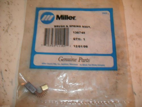 Miller 136745 153493 (old number) K075 BRUSH AND SPRING ASSEMBLY