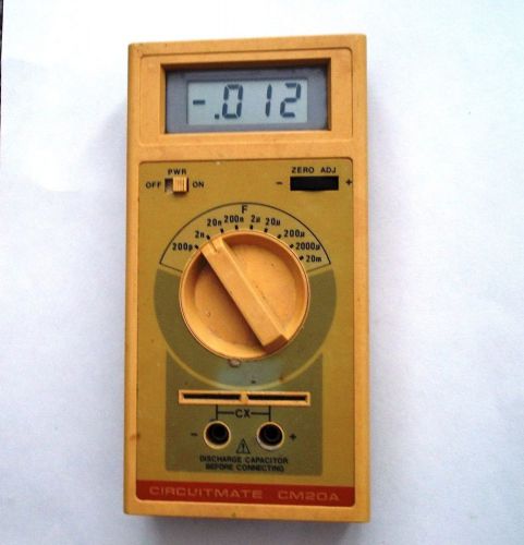 CIRCUITMATE/BECKMAN CAPACITANCE METER CM20A SERIAL 70306151WITH NINE RANGES