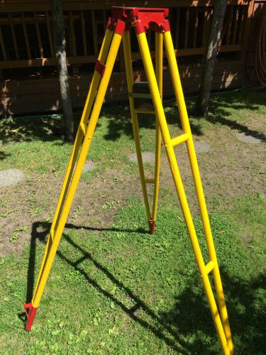 LEICA WILD HEERBURGG WOOD TRIPOD FOR T3 THEODOLITE SURVEYING