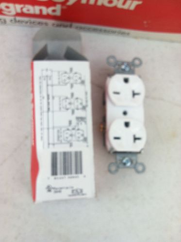 Box 10 PASS  SEYMOUR 5862-W - RECEPTACLE DUPLEX 20A 250V SIDE+BACK WIRE WHITE