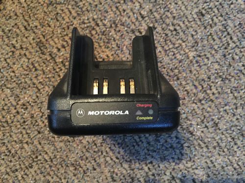 Motorola ntn7209a charger model aa16740 for ht1000, mts2000, xts portables for sale
