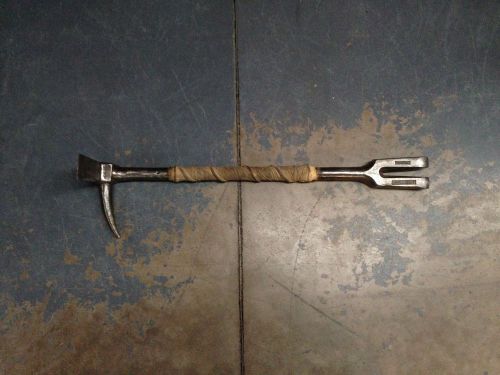 VINTAGE HUGH HALLIGAN FORCIBLE ENTRY HALLIGAN BAR