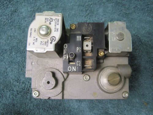 White Rodgers Gas Valve 36E24 202 EF32CW197A