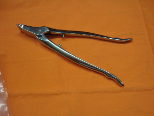 Medavent Four Prong Cast Spreader 9&#034;