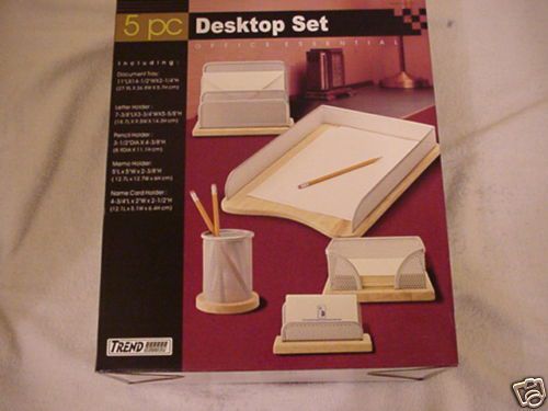 5 Pc DESKTOP SET N.I.B.