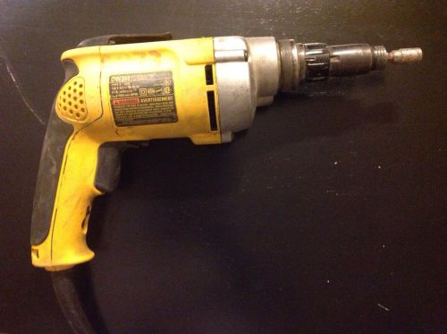 DeWalt DW269 Variable Speed Versa-Clutch Screwdriver, Reversible