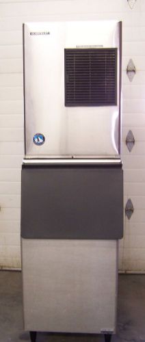 NICE USED HOSHIZAKI 320 LB ICE MACHINE WITH A 300 LB BIN