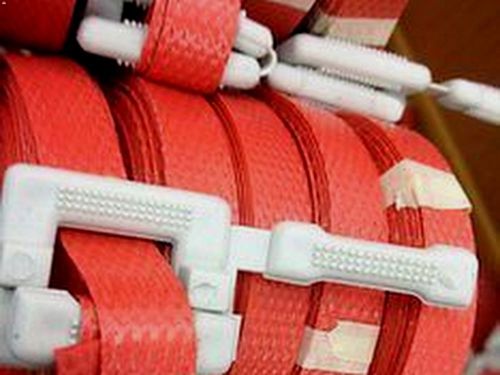 4 straps polypropylene pre-cut strapping red 1/2&#034;x17&#039; for sale