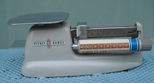 VINTAGE PITNEY BOWES POSTAL SCALE 1LB  1ST CLASS 3RD CLASS  AIRMAIL