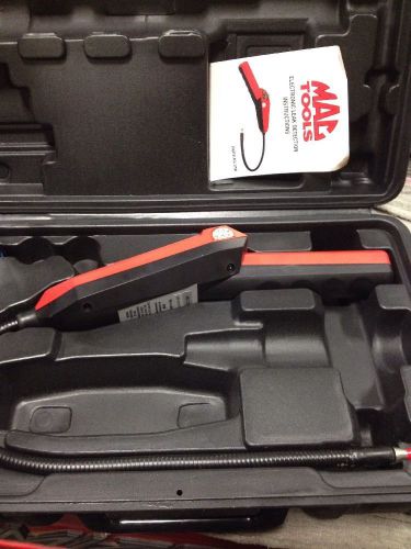 refrigerant leak detector