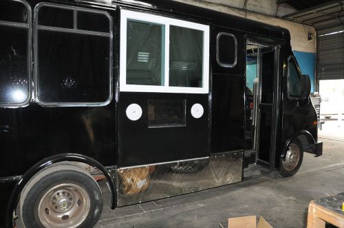 Ready to go food truck, brand new conversion make money right away! for sale