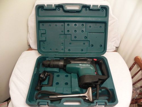 Makita HR5210C 2&#034; SDS-MAX Rotary Demolition Hammer AVT Anti-Vibration 1 Bit