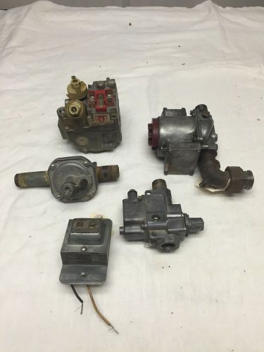 5 VINTAGE MARTIN OVEN PARTS