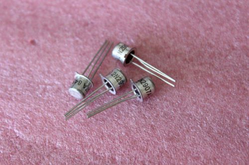 4 Motorola 2N2907A GP transistors