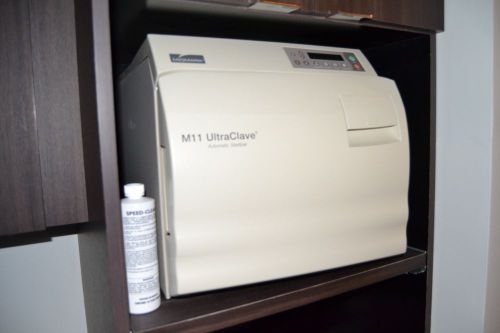 Midmark M11 Autoclave