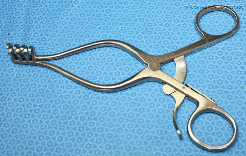 V. Mueller Weitlaner Retractor 3x4 Dull Prongs Germany SU3112-001