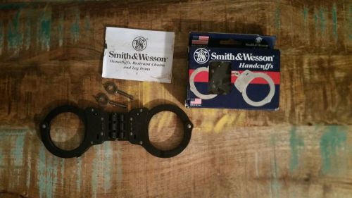 Smith &amp; wesson s&amp;w  model 300-1 blue hinged handcuff for sale