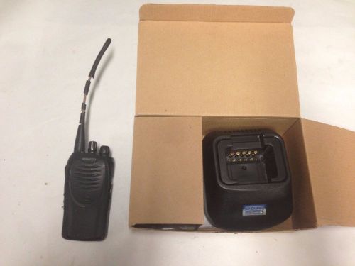 Working Kenwood TK-3160 UHF Portable Two Way Radio W/ Charger