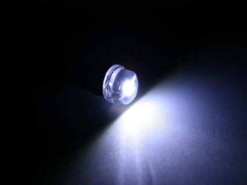 50pcs 8mm Mega Bright Straw Hat White LED Lamp 32,000mcd **USA BASED**