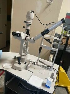 Topcon SL-D7 Slit Lamp