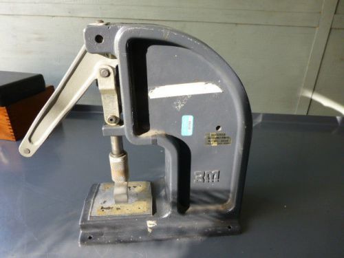 USED 3M SCOTCHFLEX ASSEMBLY PRESS   MODEL 3335    NO RESERVE