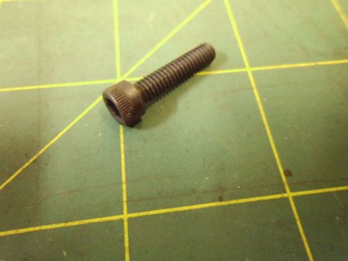 8-32 X 3/4 SOCKET HEAD CAP SCREWS BLACK OXIDE (QTY 25) #J55229