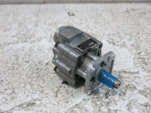 PARKER MGG20030-BB1A3 HYDRAULIC MOTOR, 9/16&#034; SHAFT DIAMETER