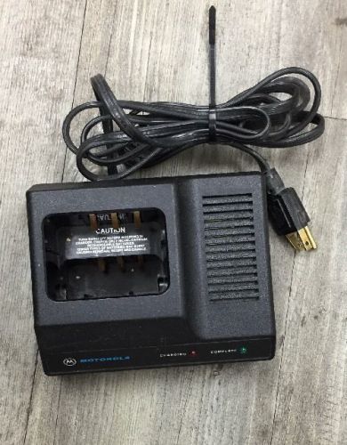 MOTOROLA BATTERY CHARGER MODEL: NTN4864B