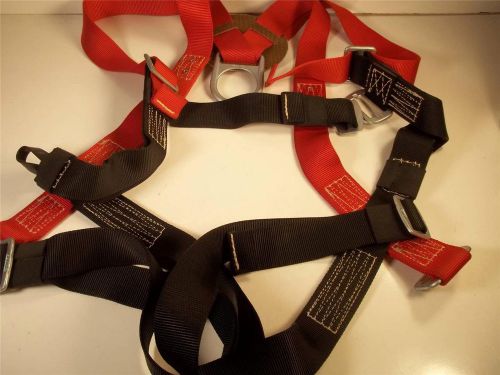 BASHLIN UNIVERSAL SIZE   UTILITY GEAR EQUIPMENT SAFETY FULL BODY HARNESS