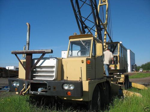 Lorain Truck Crane 60 ton 150ft boom hyd outriggers DDE