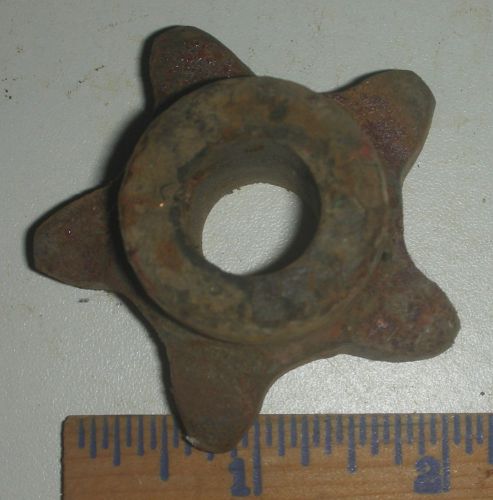 Iron Gear 5 Teeth 2.25&#034; d Old Farm Antique Primitive Steampunk Decor  Art     f