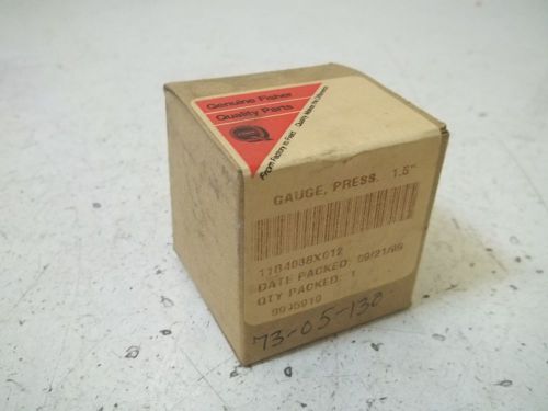 FISHER 11B4038X012 PRESSURE GAUGE 0-30 PSI *NEW IN A BOX*