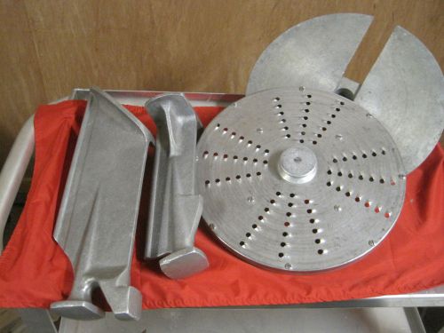 WARING QUALHEIM VEGETABLE SLICING SHREDDING  KNIFE BLADE W/HUB  3 DISC