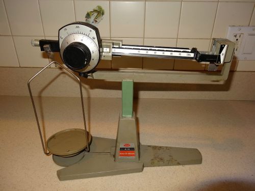 VINTAGE OHAUS DIAL-O-GRAM SCALE 310 GRAMS CAPACITY