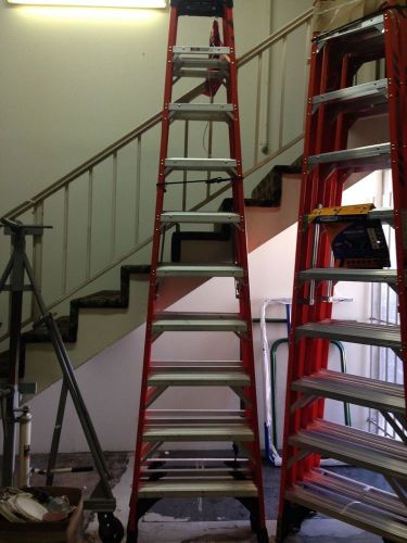 Fiberglass Werner 10 ft single sided stepladder