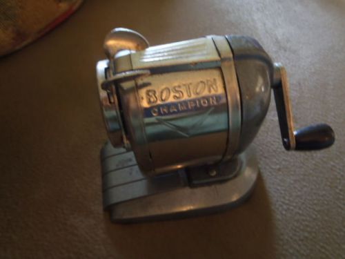 Vtg BOSTON CHAMPION Pinch Feed Desktop Pencil Sharpener