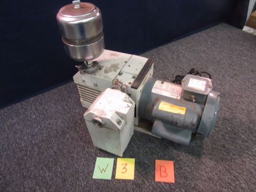 LEYBOLD TRIVAC D16B VACUUM PUMP MOTOR 1 HP FROZE UP B USED